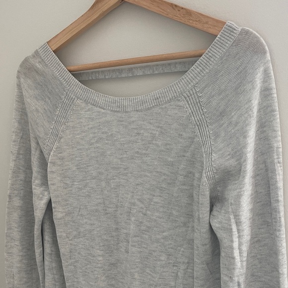 lululemon athletica Light Gray Long Sleeve backless Sweater - Picture 2 of 10